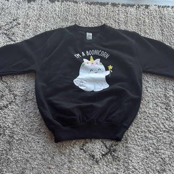 Black crewneck sweatshirt 'I'm a Boonicorn' with cute girly unicorn design - Picture 4 of 9